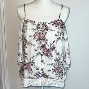 WAYF Off the Shoulder and Crochet Hem Button Top with Adjustable Straps Size M